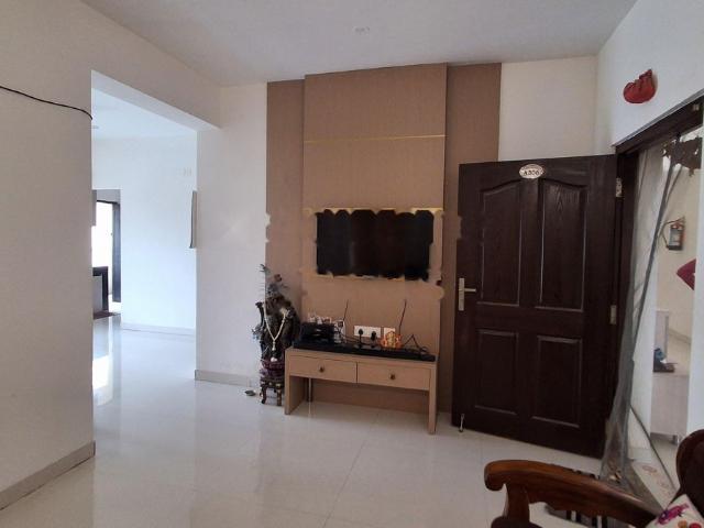 Rental | 2 BHK 975 Sq.Ft. Apartment in Paramount Hill County