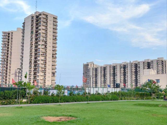 Rental | 2 BHK 970 Sq.Ft. Apartment in Signature Global The Roselia