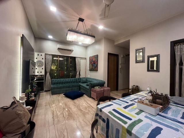 Rental | 2 BHK 972 Sq.Ft. Apartment in Dheeraj Gaurav Heights