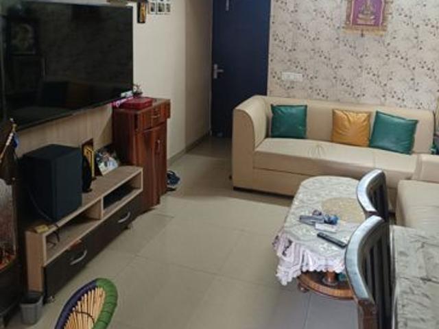 Rental | 2 BHK 985 Sq.Ft. Apartment in Antriksh Golf View II