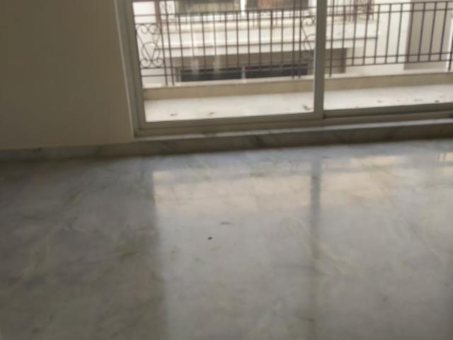 Rental | 2 BHK 987 Sq.Ft. Apartment in Unitech Uniworld Gardens 2
