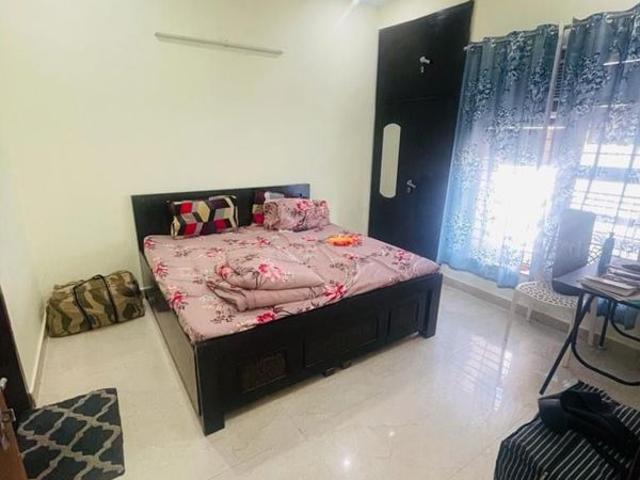 Rental | 2 BHK + 989 Sq.Ft. Independent House in Sector 17