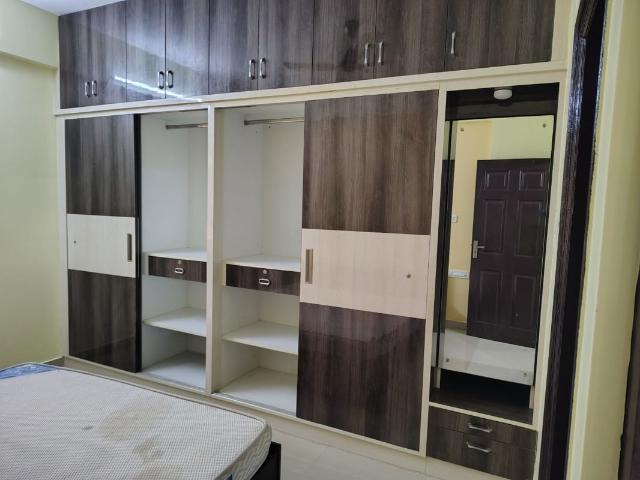 Rental | 2 BHK + 990 Sq.Ft. Apartment in Ultimate Signature