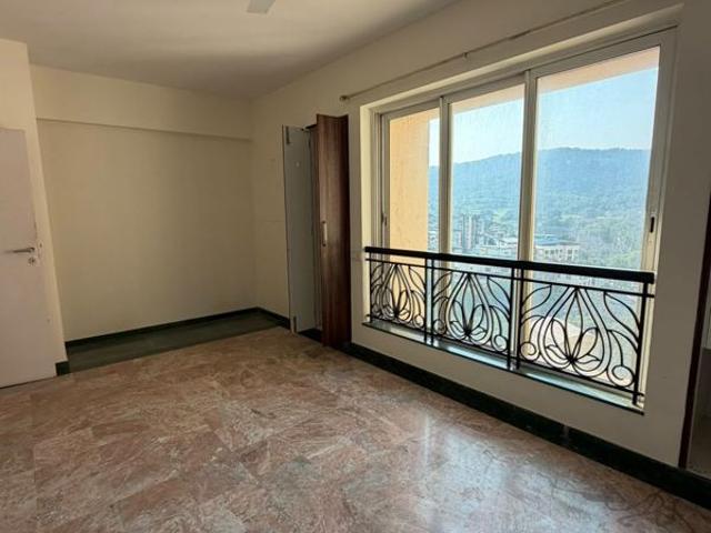 Rental | 2 BHK + 990 Sq.Ft. Apartment in Hiranandani Meadows