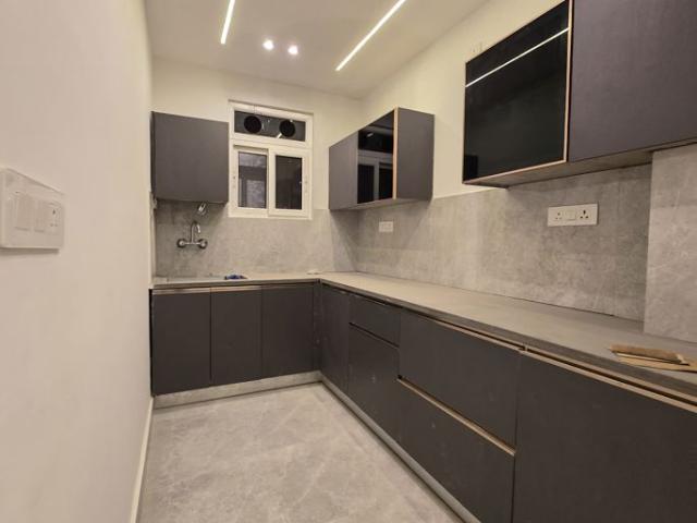 Rental | 2 BHK + Basement 1000 Sq.Ft. Apartment in Chattarpur