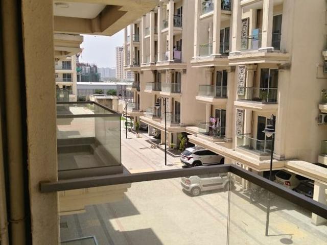 Rental | 2 BHK + Basement 1100 Sq.Ft. Apartment in Signature Global City