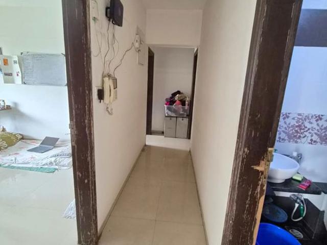 Rental | 2 BHK + Basement 1200 Sq.Ft. Apartment in Windsor Commerce