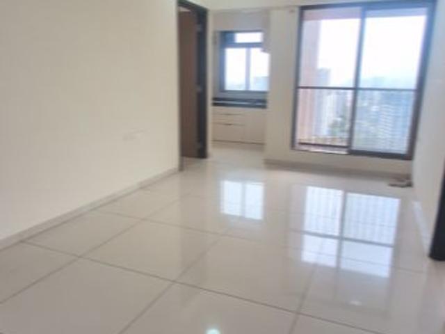 Rental | 2 BHK + Basement 700 Sq.Ft. Apartment in Chandak 34 Park Estate