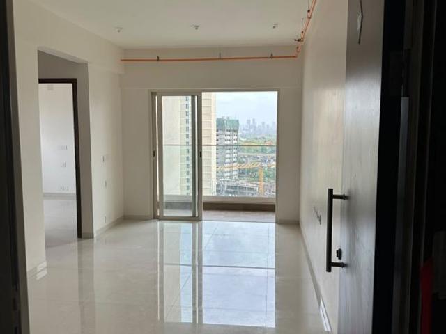 Rental | 2 BHK + Basement 850 Sq.Ft. Apartment in Kalpataru Vivant