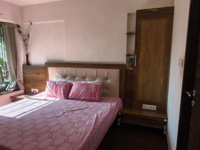 Rental | 2 BHK + Basement 900 Sq.Ft. Apartment in Chloris CHS