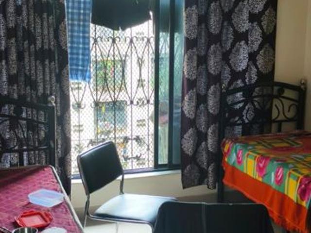 Rental | 2 BHK + Basement 950 Sq.Ft. Apartment in Dheeraj Darshan