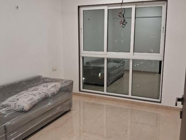 Rental | 2 BHK + Basement 950 Sq.Ft. Apartment in Platinum Life