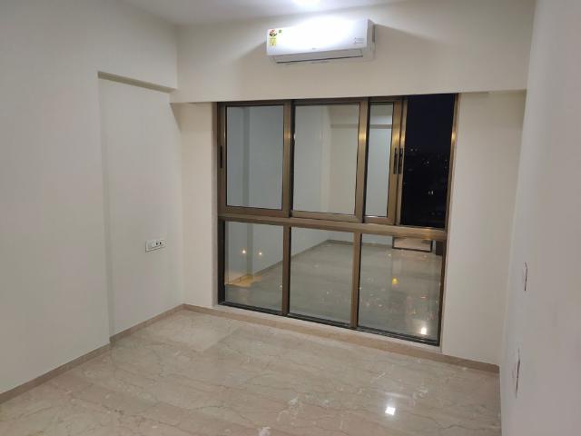 Rental | 2 BHK + Extra Room 450 Sq.Ft. Apartment in Platinum Prive