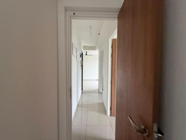 Rental | 2 BHK + Extra Room 600 Sq.Ft. Apartment in Godrej Emerald