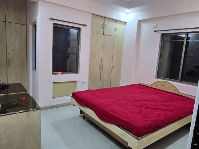 Rental | 2 BHK + Extra Room 600 Sq.Ft. Apartment in Lalani Residency