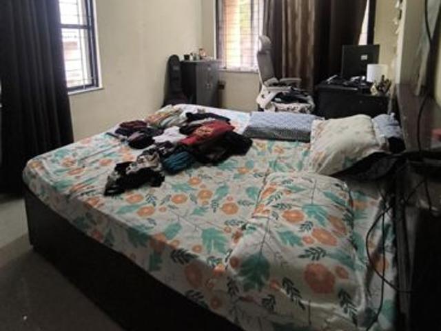 Rental | 2 BHK + Extra Room 700 Sq.Ft. Apartment in K Raheja Palm Court J Building