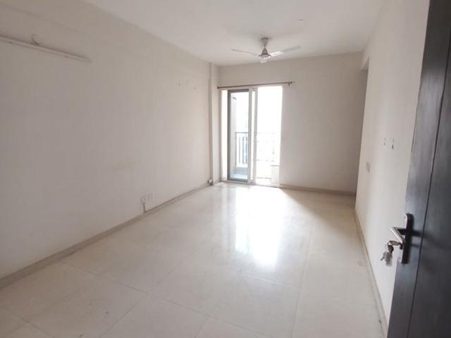 Rental | 2 BHK + Extra Room 700 Sq.Ft. Apartment in Signature The Millennia 2