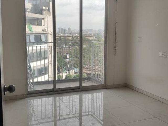 Rental | 2 BHK + Extra Room 720 Sq.Ft. Apartment in Mahindra Centralis Tower 1