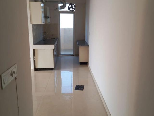 Rental | 2 BHK + Extra Room 720 Sq.Ft. Apartment in Signature The Millennia 2