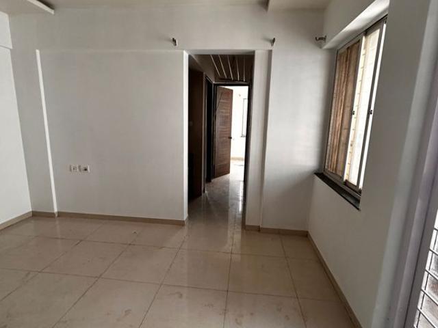 Rental | 2 BHK + Extra Room 760 Sq.Ft. Apartment in Bhakti Paradise