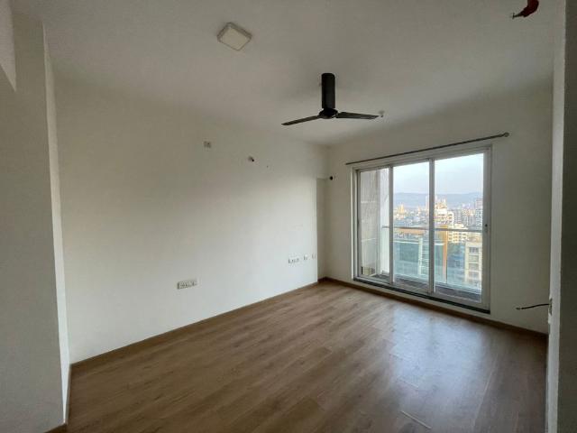 Rental | 2 BHK + Extra Room 760 Sq.Ft. Apartment in Sheth Avalon