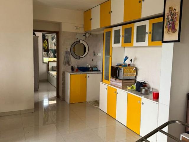 Rental | 2 BHK + Extra Room 800 Sq.Ft. Apartment in Apple Galaxy