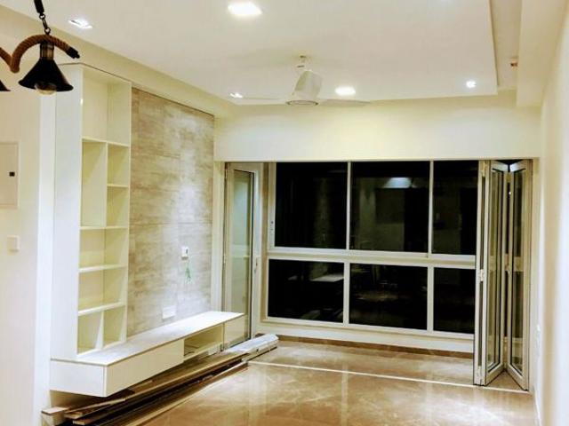 Rental | 2 BHK + Extra Room 800 Sq.Ft. Apartment in Godrej The Trees