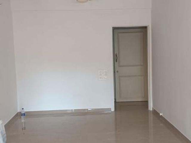 Rental | 2 BHK + Extra Room 950 Sq.Ft. Apartment in Versova