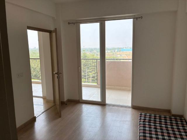 Rental | 2 BHK + Extra Room 955 Sq.Ft. Apartment in Signature Global City 81