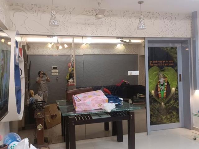 Rental | 2 BHK + Extra Room 1005 Sq.Ft. Apartment in Swarna Apartments