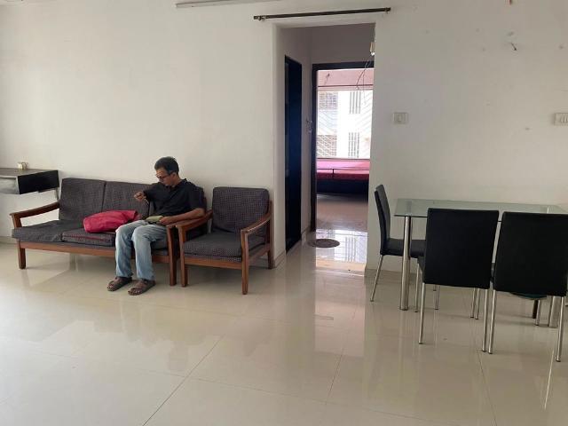 Rental | 2 BHK + Extra Room 1000 Sq.Ft. Apartment in Andheri West