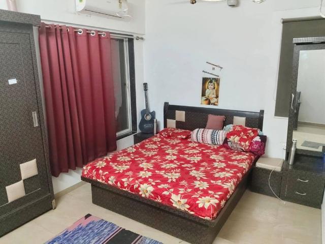 Rental | 2 BHK + Extra Room 1000 Sq.Ft. Apartment in Dhanori