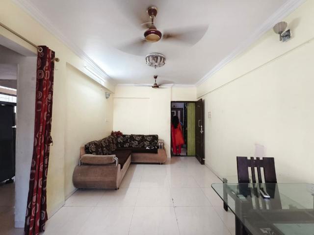 Rental | 2 BHK + Extra Room 1000 Sq.Ft. Apartment in Shah Arcade