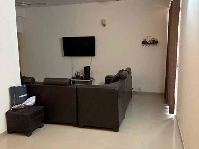 Rental | 2 BHK + Extra Room 1200 Sq.Ft. Apartment in Pioneer Park Phase 1