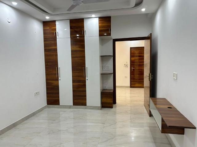 Rental | 2 BHK + Extra Room 1200 Sq.Ft. Apartment in Sector 19 Dwarka