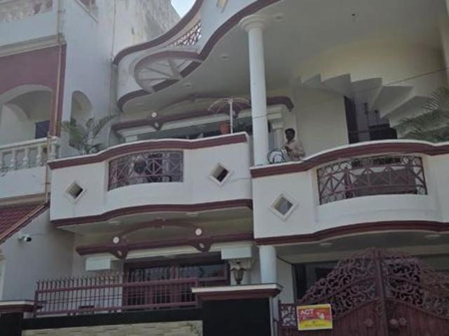 Rental | 2 BHK + Extra Room 1250 Sq.Ft. Independent House in Gomti Nagar