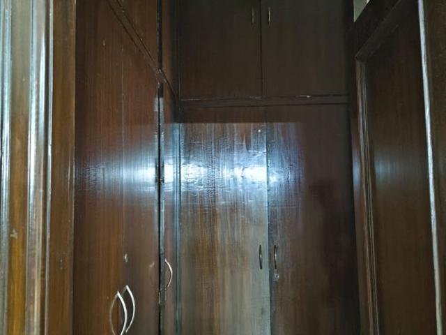Rental | 2 BHK + Extra Room 180 Sq.Mt. Independent House in Sector 41