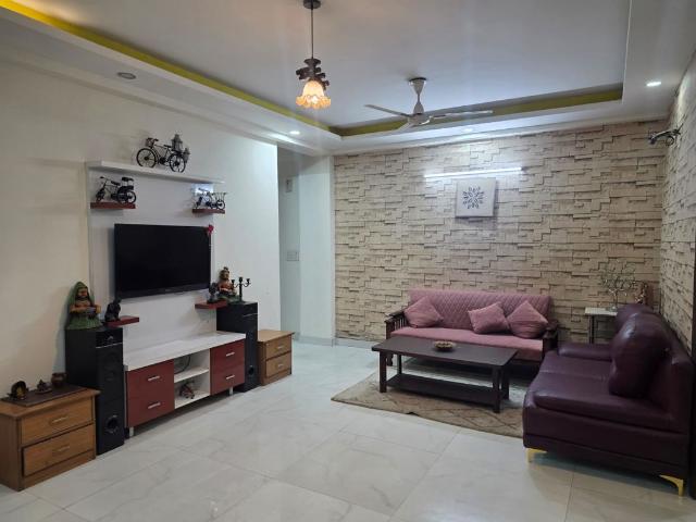 Rental | 2 BHK + Servant Room,Extra Room,Store Room 900 Sq.Ft. Apartment in Chattarpur