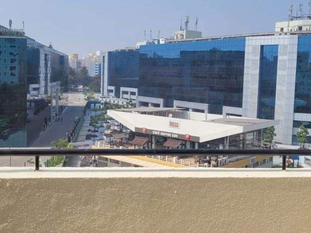 Rental | 2 BHK + Servant Room,Study Room 850 Sq.Ft. Apartment in Magarpatta Daffodils Apartment