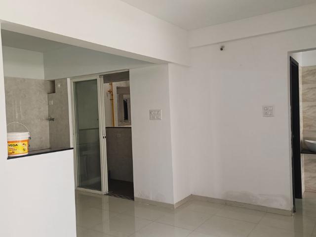Rental | 2 BHK + Servant Room,Study Room,Extra Room,Store Room 755 Sq.Ft. Apartment in Primal Marigold