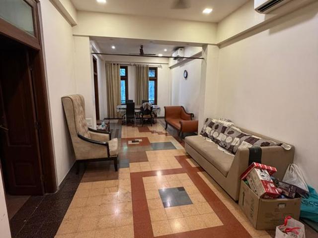 Rental | 2 BHK + Servant Room 1400 Sq.Ft. Apartment in Colaba