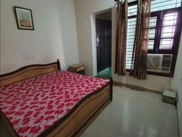 Rental | 2 BHK + Servant Room 1575 Sq.Ft. Apartment in Omaxe R2