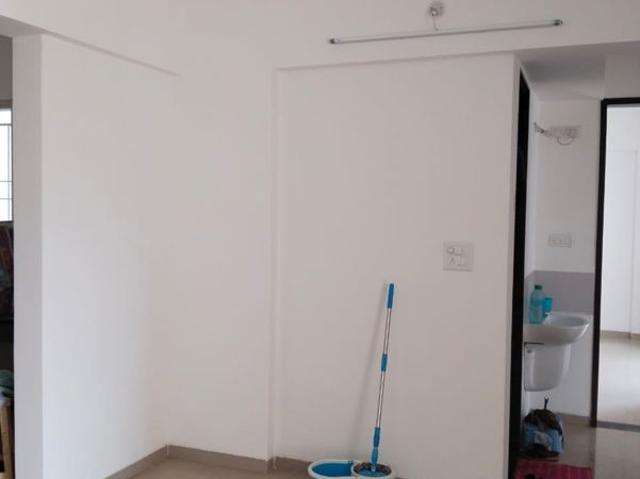 Rental | 2 BHK + Servant Room 1000 Sq.Ft. Apartment in Mont Vert Belbrook