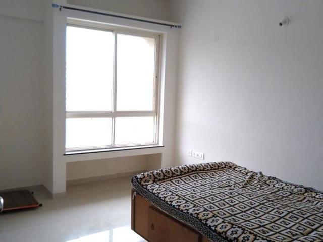 Rental | 2 BHK + Servant Room 1000 Sq.Ft. Apartment in Nyati Equatorial II