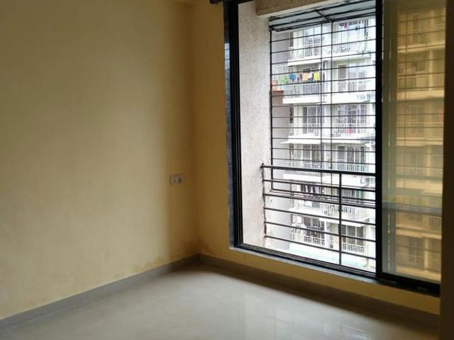 Rental | 2 BHK + Servant Room 1000 Sq.Ft. Apartment in Omkar Residency Panvel