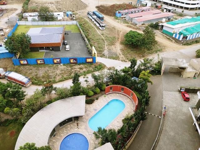 Rental | 2 BHK + Servant Room 1000 Sq.Ft. Apartment in Axis Paradigm Whistling Meadows