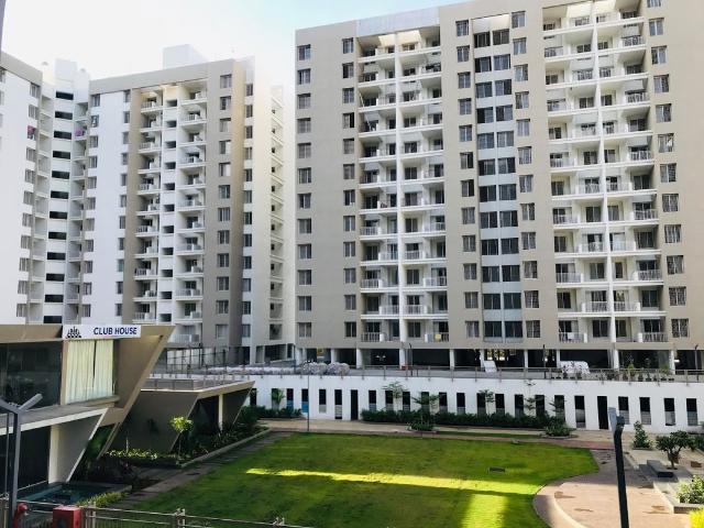 Rental | 2 BHK + Servant Room 1000 Sq.Ft. Apartment in Abhinav Pebbles Urbania