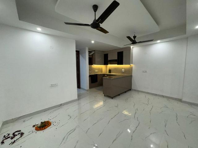 Rental | 2 BHK + Servant Room 1000 Sq.Ft. Apartment in Chattarpur