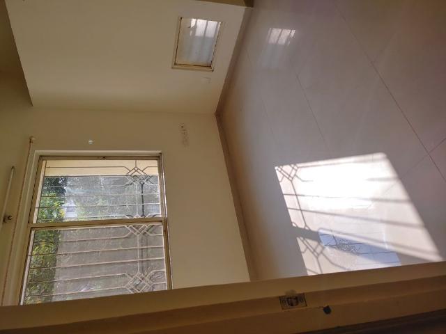 Rental | 2 BHK + Servant Room 1000 Sq.Ft. Apartment in La Valle Casa