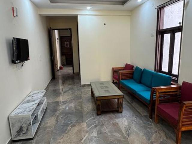 Rental | 2 BHK + Servant Room 1000 Sq.Ft. Apartment in Palm Residency Chhatarpur